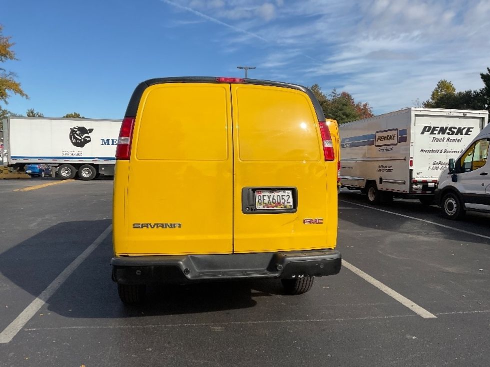 Cargo Van (Panel Van)-Light and Medium Duty Trucks-GMC-2022-Savana G23405-Capitol Heights-MD-117,360\n\t\tmiles-$ 20,500 - Image 7