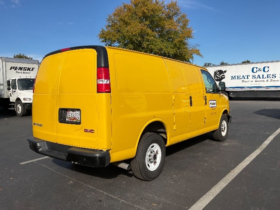 Cargo Van (Panel Van)-Light and Medium Duty Trucks-GMC-2022-Savana G23405-Capitol Heights-MD-117,360\n\t\tmiles-$ 20,500 - Image 13