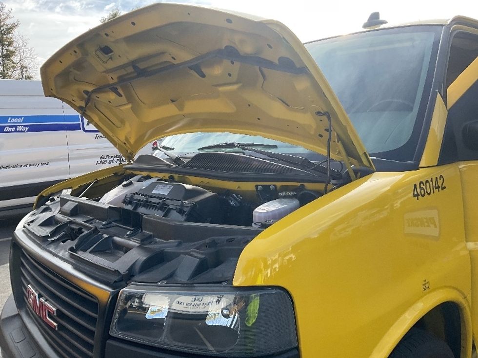 Cargo Van (Panel Van)-Light and Medium Duty Trucks-GMC-2022-Savana G23405-Capitol Heights-MD-117,360\n\t\tmiles-$ 20,500 - Image 24