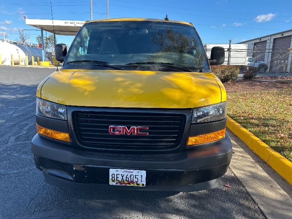 Cargo Van (Panel Van)-Light and Medium Duty Trucks-GMC-2022-Savana G23405-Capitol Heights-MD-136,096\n\t\tmiles-$ 18,750 - Image 2