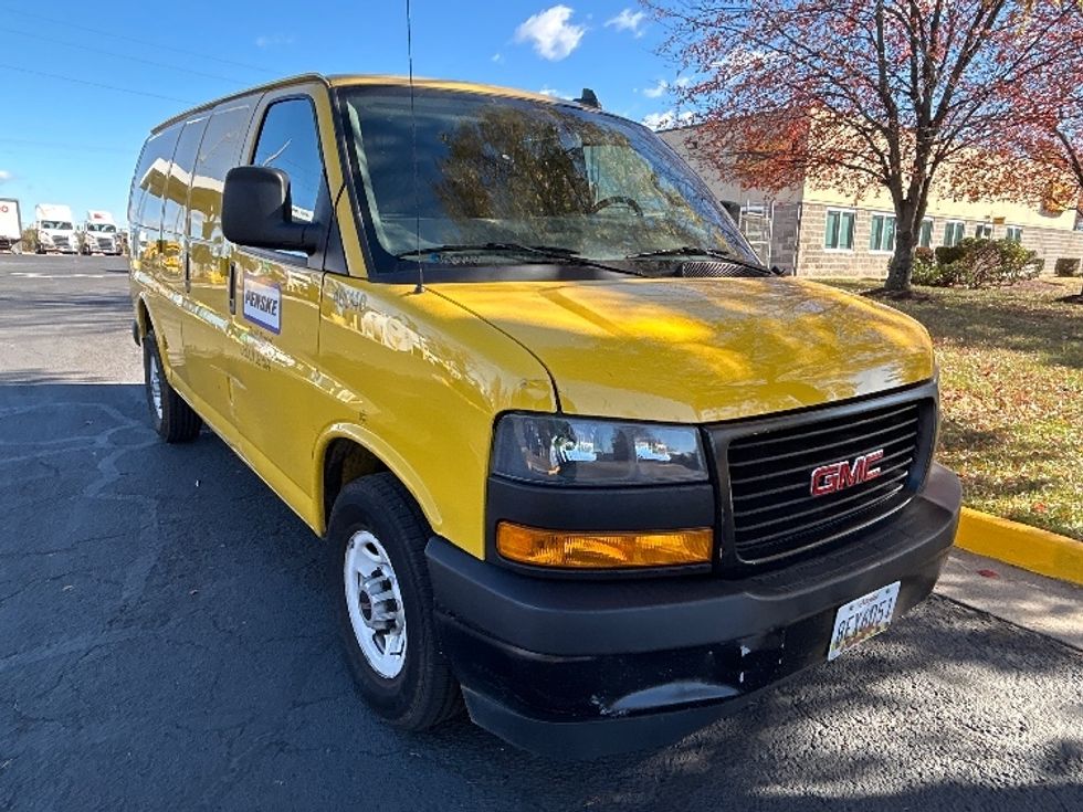 Cargo Van (Panel Van)-Light and Medium Duty Trucks-GMC-2022-Savana G23405-Capitol Heights-MD-136,096\n\t\tmiles-$ 18,750 - Image 3