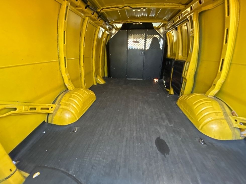 Cargo Van (Panel Van)-Light and Medium Duty Trucks-GMC-2022-Savana G23405-Capitol Heights-MD-136,096\n\t\tmiles-$ 18,750 - Image 8