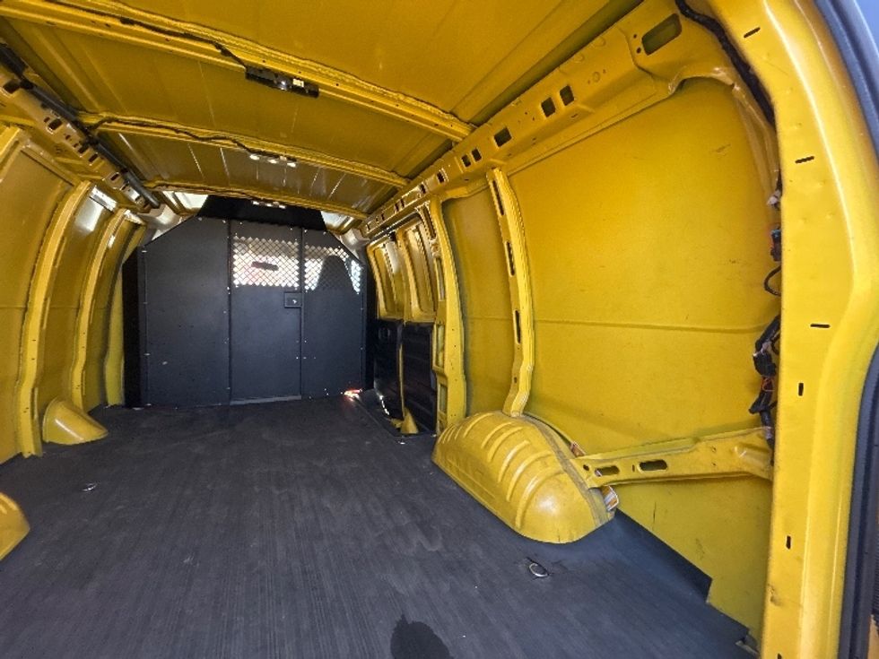 Cargo Van (Panel Van)-Light and Medium Duty Trucks-GMC-2022-Savana G23405-Capitol Heights-MD-136,096\n\t\tmiles-$ 18,750 - Image 10