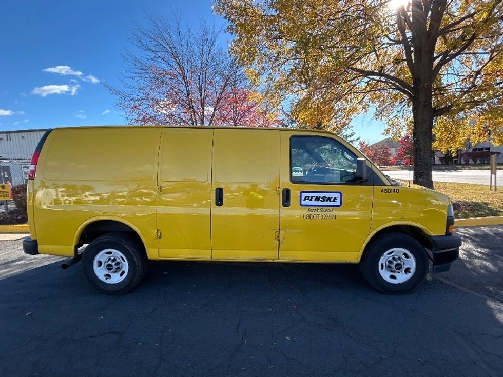 Cargo Van (Panel Van)-Light and Medium Duty Trucks-GMC-2022-Savana G23405-Capitol Heights-MD-136,096\n\t\tmiles-$ 18,750 - Image 12