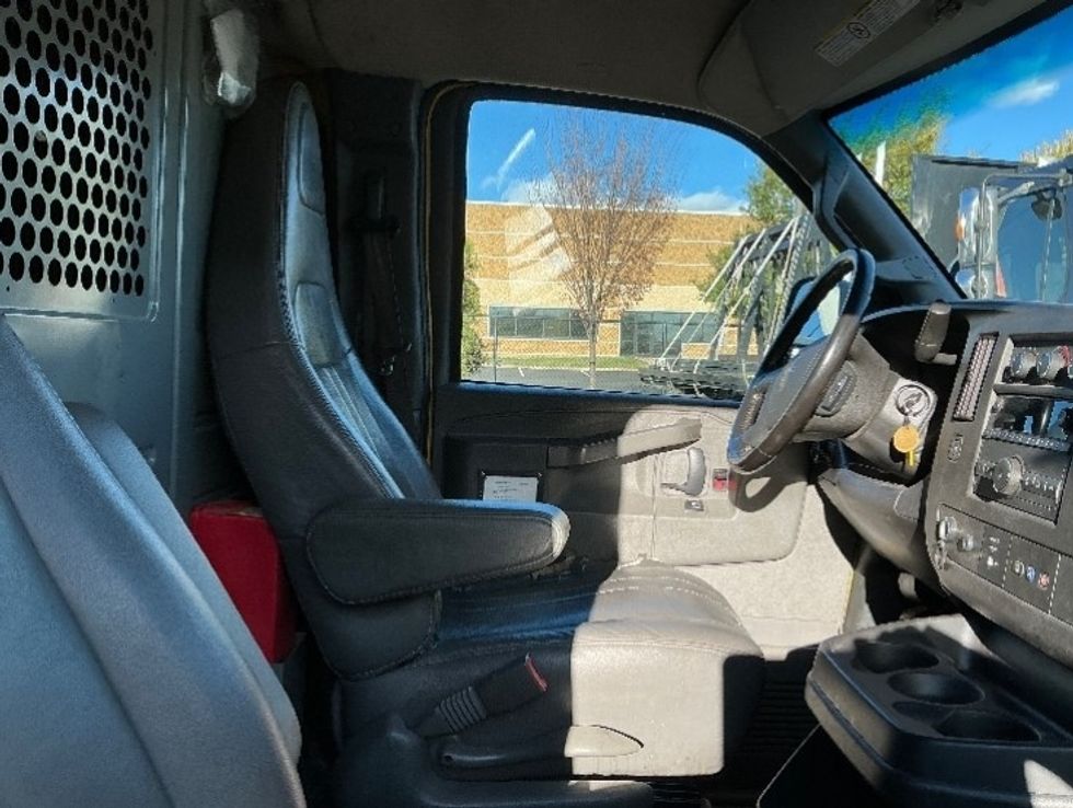 Cargo Van (Panel Van)-Light and Medium Duty Trucks-GMC-2022-Savana G23405-Capitol Heights-MD-37,118\n\t\tmiles-$ 30,250 - Image 12