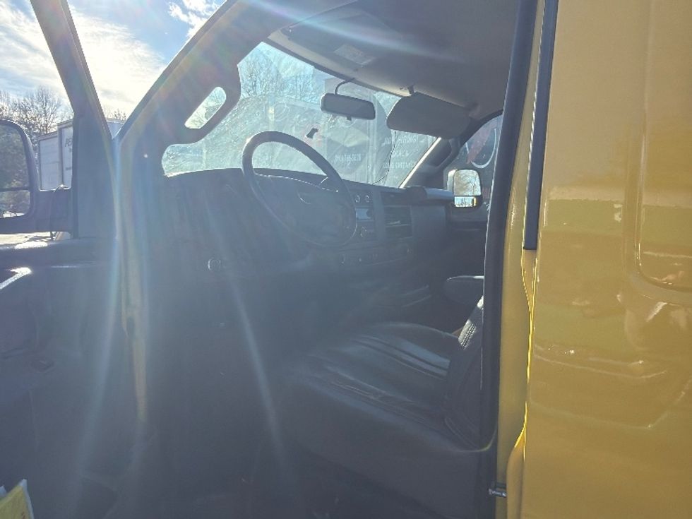 Cargo Van (Panel Van)-Light and Medium Duty Trucks-GMC-2022-Savana G23405-Capitol Heights-MD-49,527\n\t\tmiles-$ 29,000 - Image 15