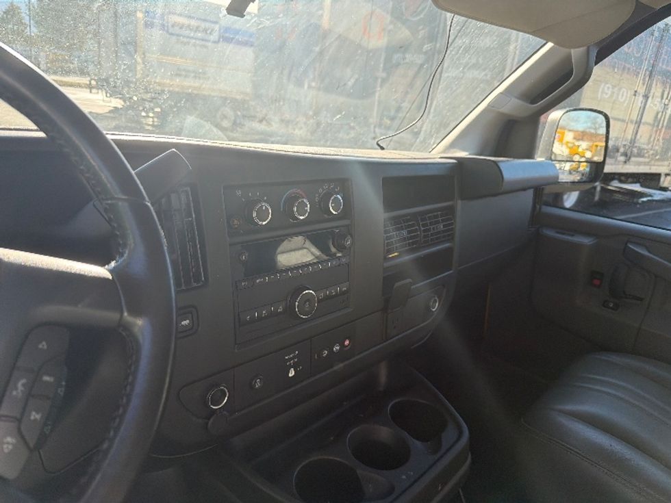 Cargo Van (Panel Van)-Light and Medium Duty Trucks-GMC-2022-Savana G23405-Capitol Heights-MD-49,527\n\t\tmiles-$ 29,000 - Image 17