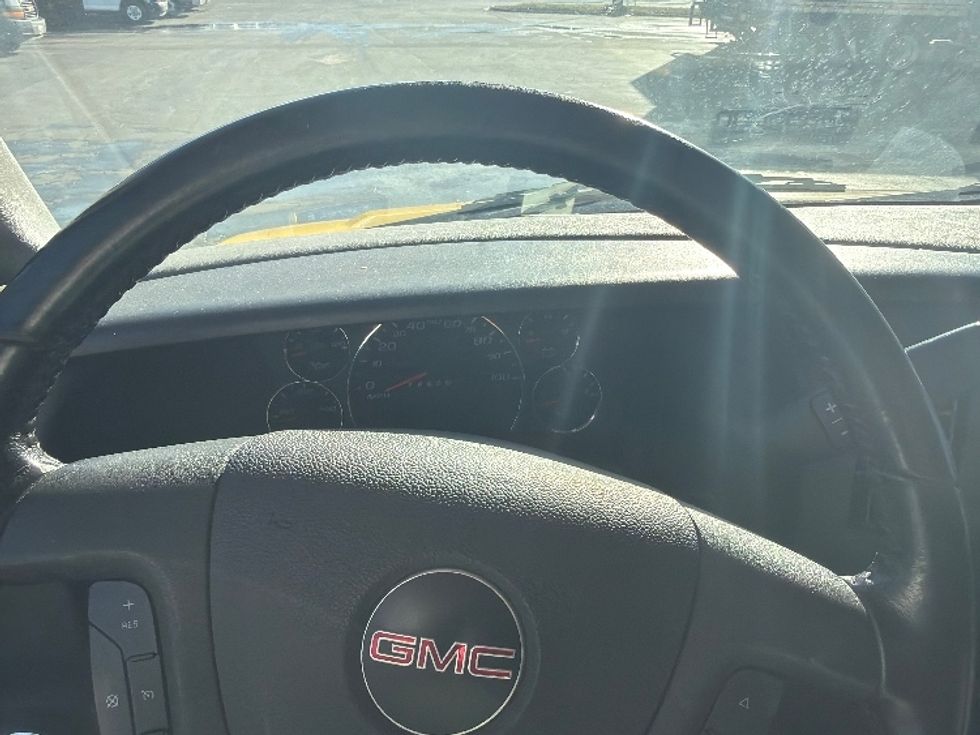 Cargo Van (Panel Van)-Light and Medium Duty Trucks-GMC-2022-Savana G23405-Capitol Heights-MD-49,527\n\t\tmiles-$ 29,000 - Image 16