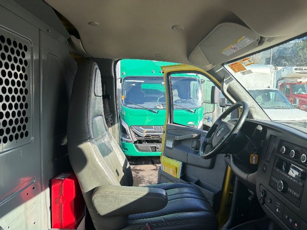 Cargo Van (Panel Van)-Light and Medium Duty Trucks-GMC-2022-Savana G23405-Capitol Heights-MD-49,527\n\t\tmiles-$ 29,000 - Image 21