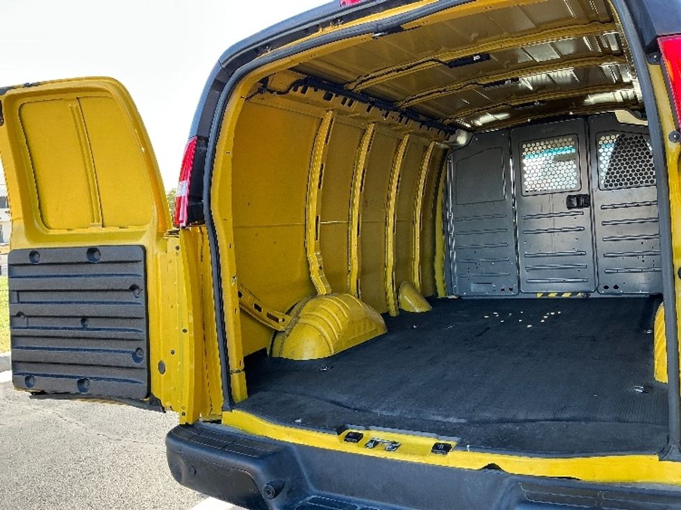 Cargo Van (Panel Van)-Light and Medium Duty Trucks-GMC-2022-Savana G23405-Capitol Heights-MD-58,991\n\t\tmiles-$ 28,250 - Image 8