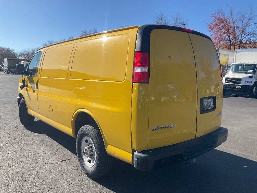 Cargo Van (Panel Van)-Light and Medium Duty Trucks-GMC-2022-Savana G23405-Capitol Heights-MD-76,905\n\t\tmiles-$ 26,500 - Image 5