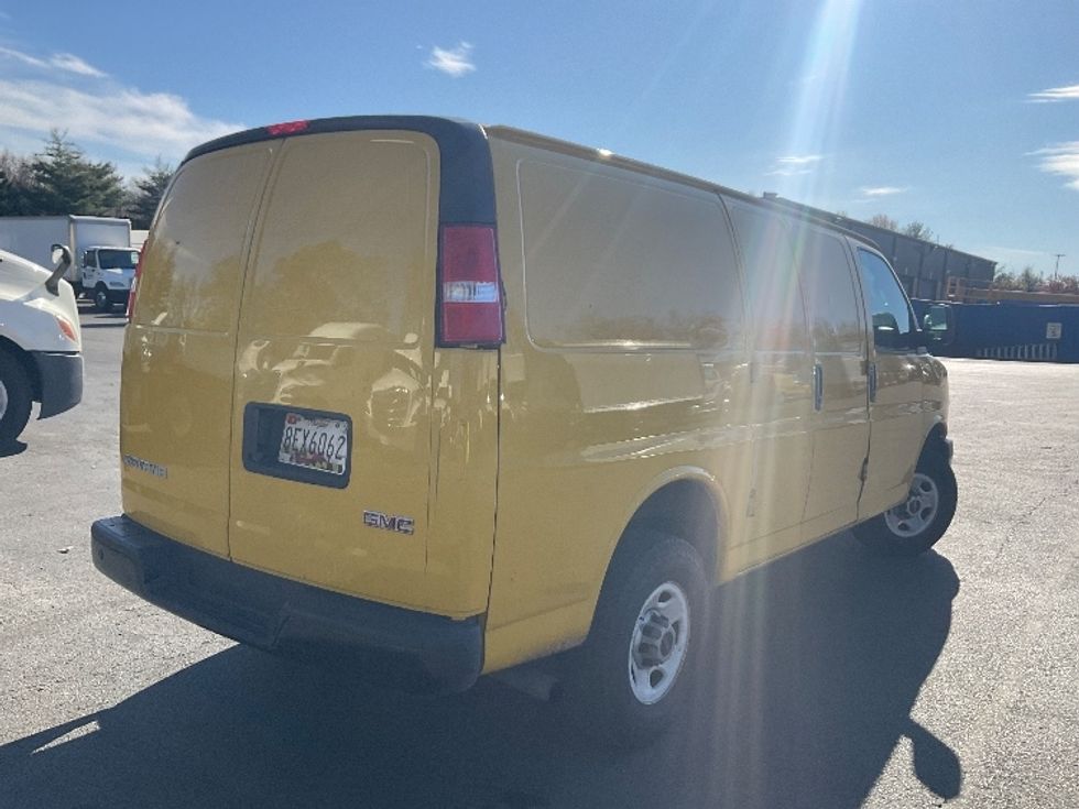 Cargo Van (Panel Van)-Light and Medium Duty Trucks-GMC-2022-Savana G23405-Capitol Heights-MD-76,905\n\t\tmiles-$ 26,500 - Image 10