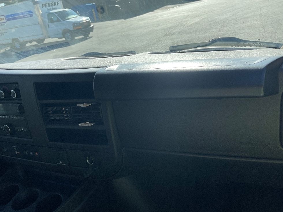 Cargo Van (Panel Van)-Light and Medium Duty Trucks-GMC-2022-Savana G23405-Capitol Heights-MD-76,905\n\t\tmiles-$ 26,500 - Image 17