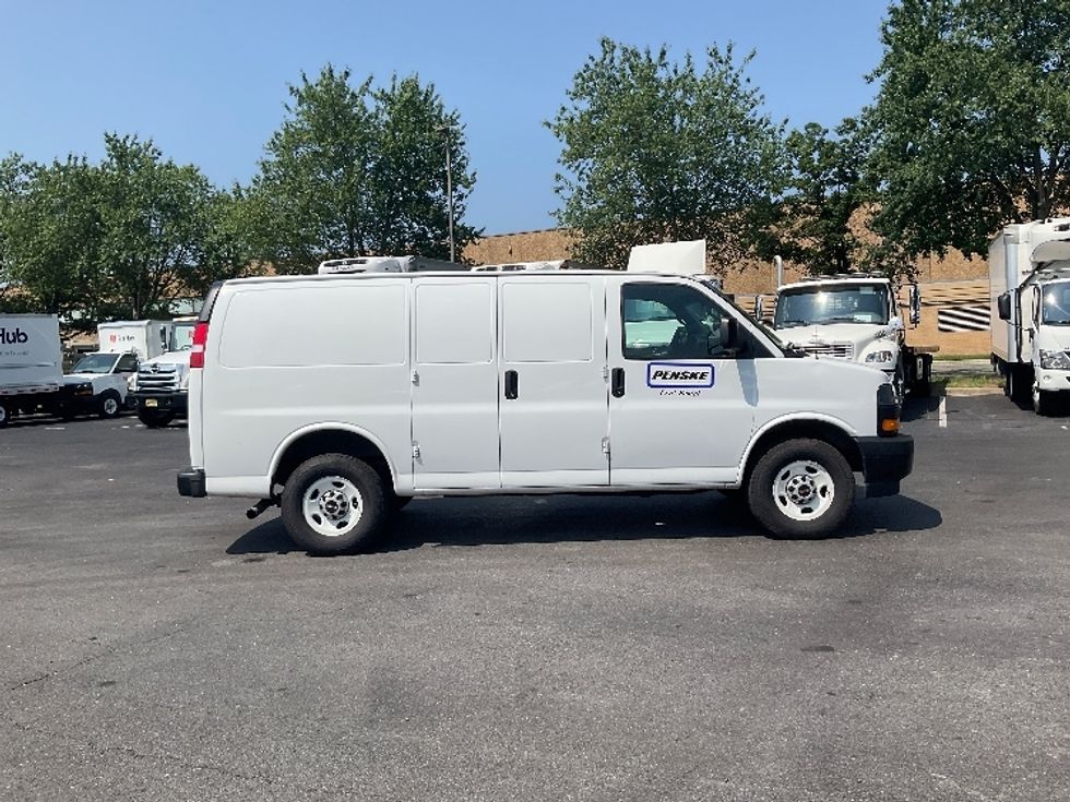 Cargo Van (Panel Van)-Light and Medium Duty Trucks-GMC-2022-Savana G23405-Capitol Heights-MD-82,567\n\t\tmiles-$ 28,750 - Image 15