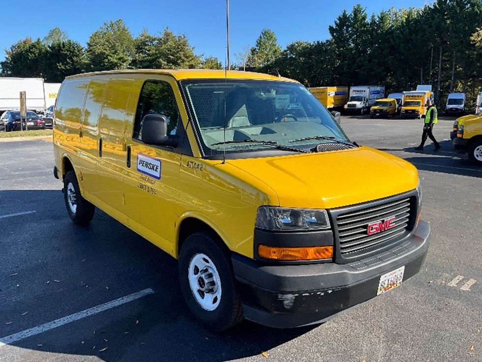 Cargo Van (Panel Van)-Light and Medium Duty Trucks-GMC-2022-Savana G23405-Capitol Heights-MD-85,990\n\t\tmiles-$ 25,500 - Image 1