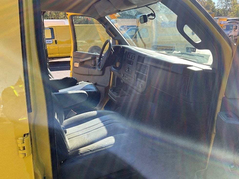Cargo Van (Panel Van)-Light and Medium Duty Trucks-GMC-2022-Savana G23405-Capitol Heights-MD-85,990\n\t\tmiles-$ 25,500 - Image 19