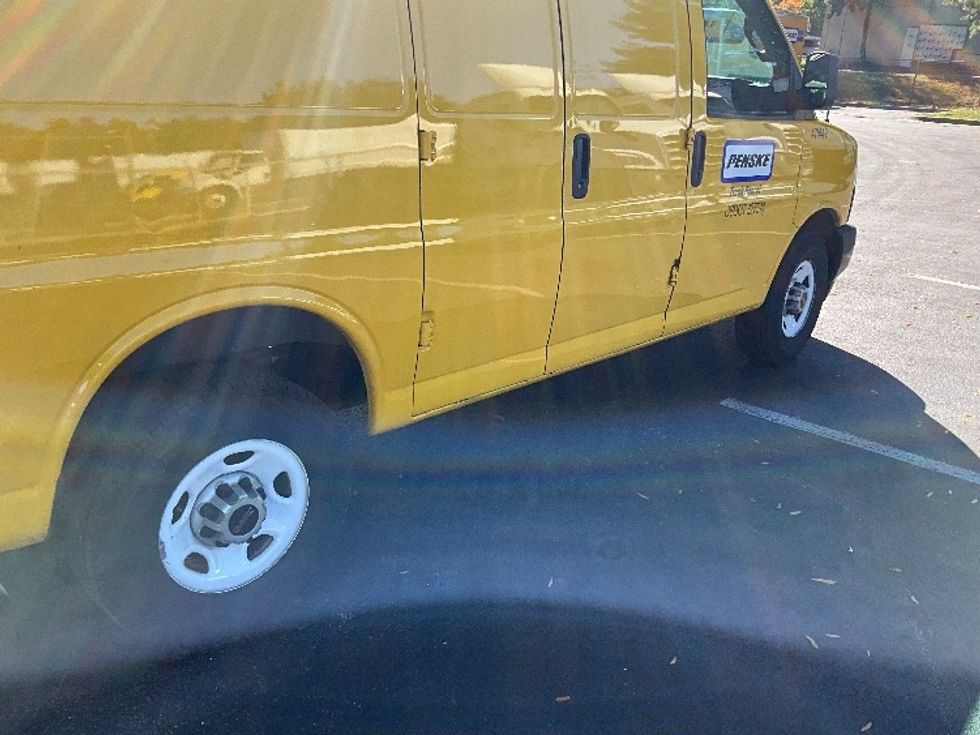 Cargo Van (Panel Van)-Light and Medium Duty Trucks-GMC-2022-Savana G23405-Capitol Heights-MD-85,990\n\t\tmiles-$ 25,500 - Image 14