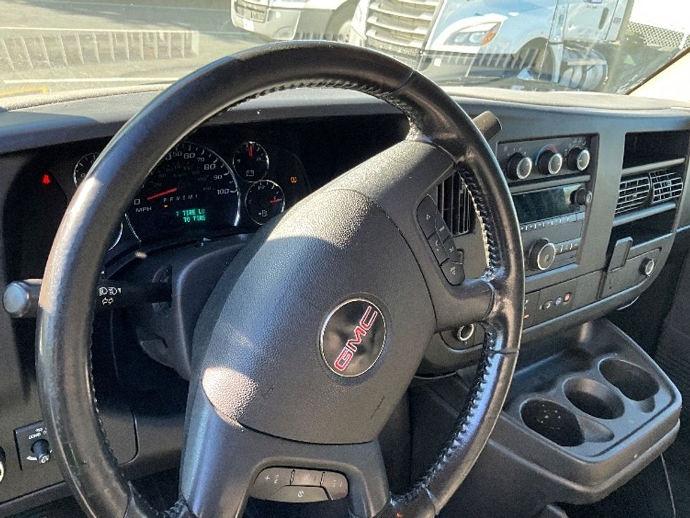 Cargo Van (Panel Van)-Light and Medium Duty Trucks-GMC-2022-Savana G23405-Capitol Heights-MD-85,990\n\t\tmiles-$ 25,500 - Image 18