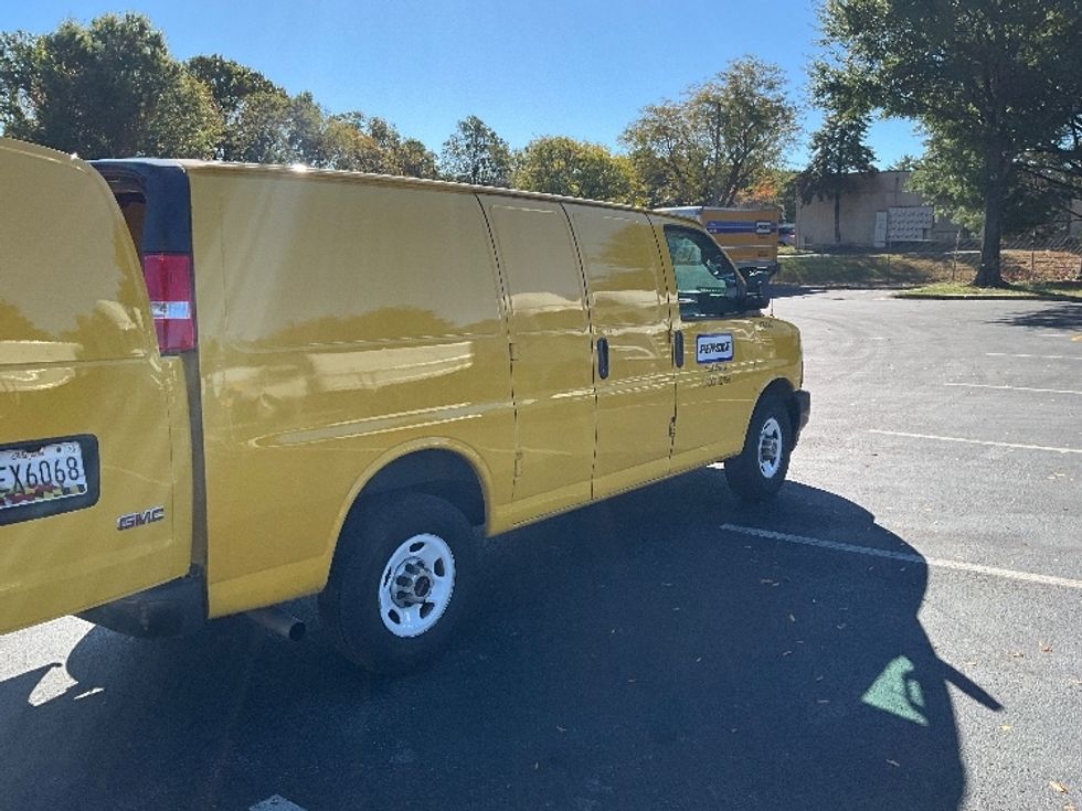 Cargo Van (Panel Van)-Light and Medium Duty Trucks-GMC-2022-Savana G23405-Capitol Heights-MD-85,990\n\t\tmiles-$ 25,500 - Image 13