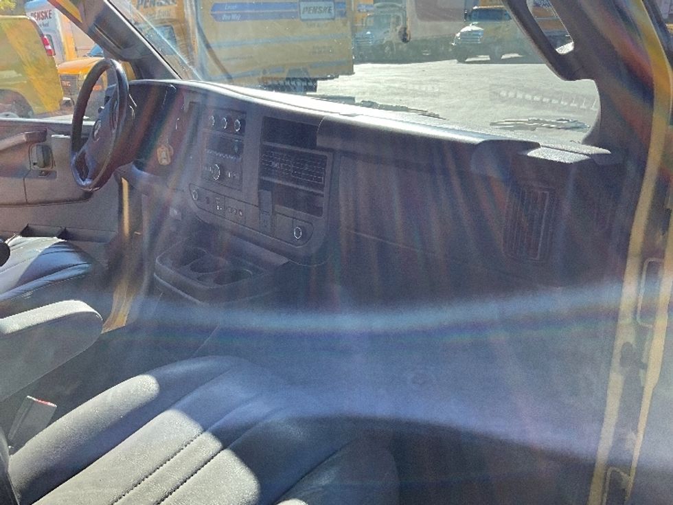 Cargo Van (Panel Van)-Light and Medium Duty Trucks-GMC-2022-Savana G23405-Capitol Heights-MD-85,990\n\t\tmiles-$ 25,500 - Image 21