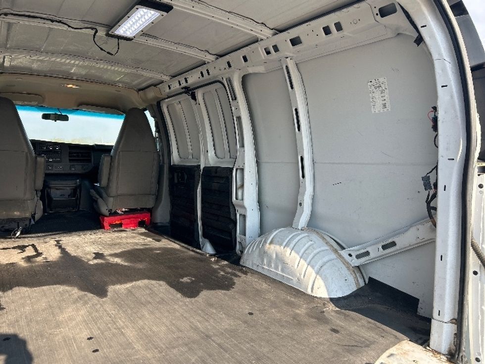 Cargo Van (Panel Van)-Light and Medium Duty Trucks-GMC-2022-Savana G23405-Dallas-TX-79,798\n\t\tmiles-$ 33,250 - Image 12