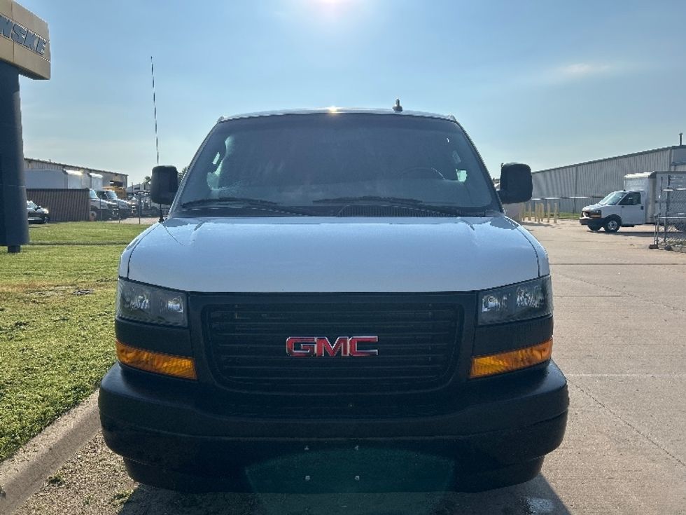 Cargo Van (Panel Van)-Light and Medium Duty Trucks-GMC-2022-Savana G23405-Dallas-TX-79,798\n\t\tmiles-$ 33,250 - Image 2