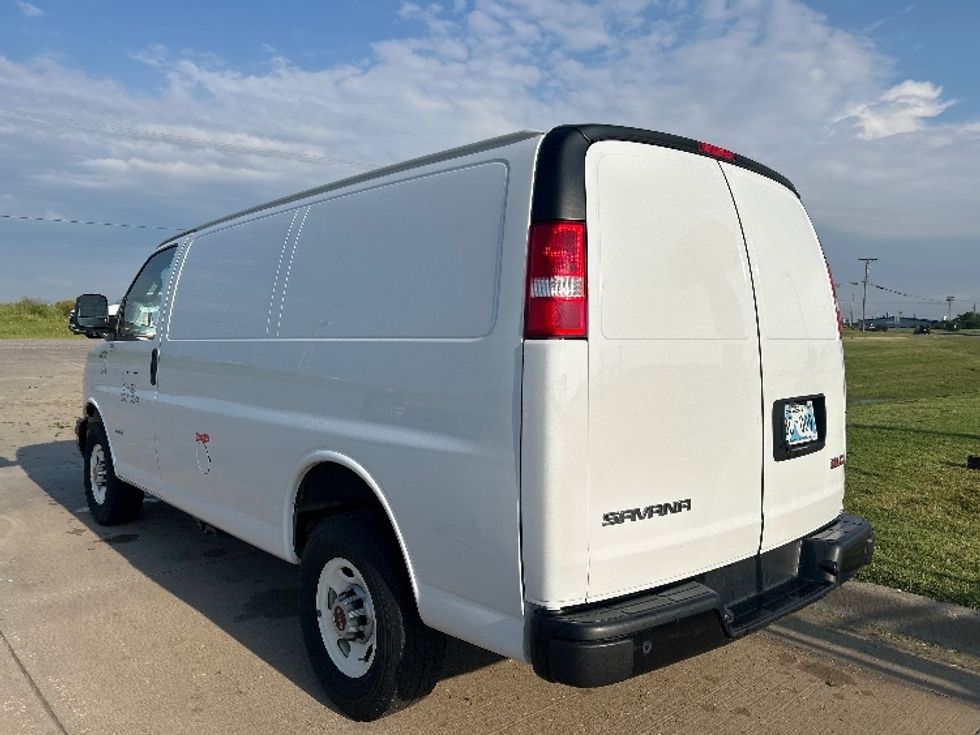 Cargo Van (Panel Van)-Light and Medium Duty Trucks-GMC-2022-Savana G23405-Dallas-TX-79,798\n\t\tmiles-$ 33,250 - Image 6