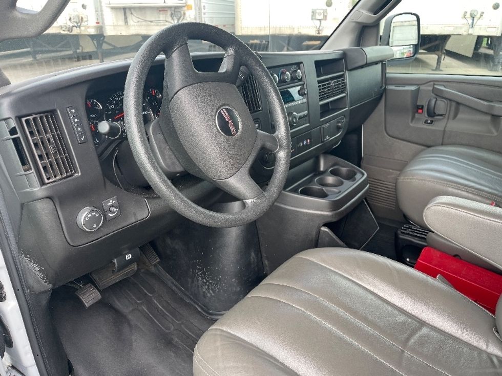 Cargo Van (Panel Van)-Light and Medium Duty Trucks-GMC-2022-Savana G23405-Fort Wayne-IN-102,632\n\t\tmiles-$ 24,750 - Image 17
