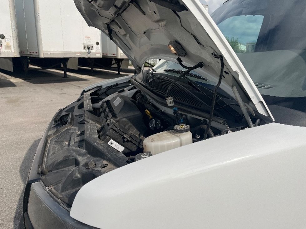 Cargo Van (Panel Van)-Light and Medium Duty Trucks-GMC-2022-Savana G23405-Fort Wayne-IN-102,632\n\t\tmiles-$ 24,750 - Image 24