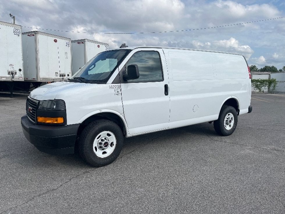 Cargo Van (Panel Van)-Light and Medium Duty Trucks-GMC-2022-Savana G23405-Fort Wayne-IN-102,632\n\t\tmiles-$ 24,750 - Image 3