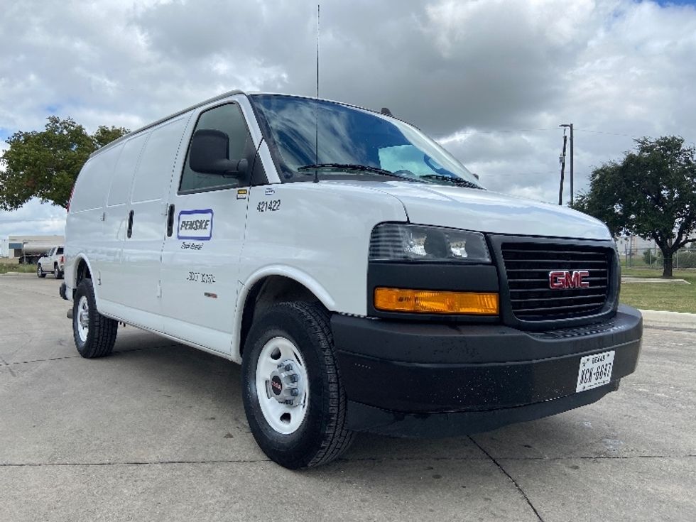 Cargo Van (Panel Van)-Light and Medium Duty Trucks-GMC-2022-Savana G23405-San Antonio-TX-118,950\n\t\tmiles-$ 27,750 - Image 1