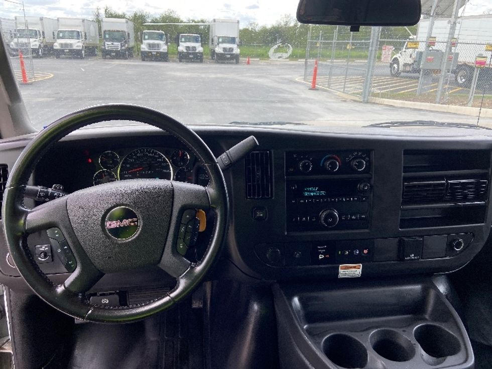 Cargo Van (Panel Van)-Light and Medium Duty Trucks-GMC-2022-Savana G23405-San Antonio-TX-118,950\n\t\tmiles-$ 27,750 - Image 17