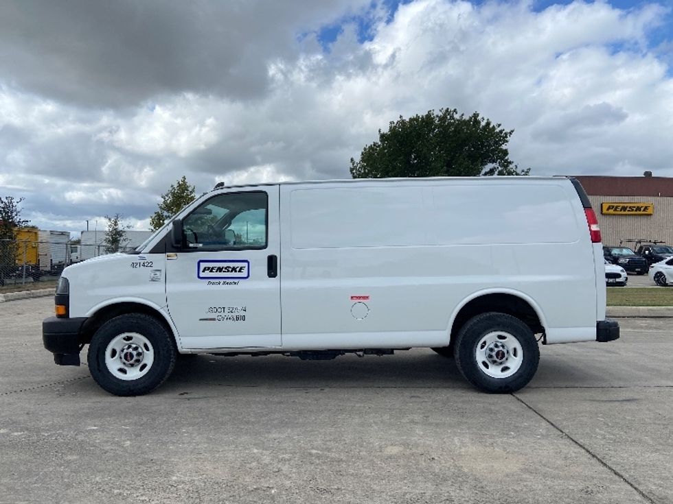 Cargo Van (Panel Van)-Light and Medium Duty Trucks-GMC-2022-Savana G23405-San Antonio-TX-118,950\n\t\tmiles-$ 27,750 - Image 4