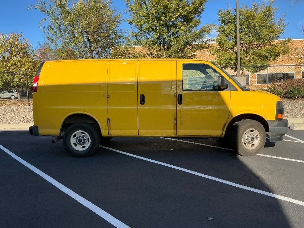 Cargo Van (Panel Van)-Light and Medium Duty Trucks-GMC-2022-Savana G23405-Sterling-VA-104,991\n\t\tmiles-$ 23,250 - Image 11