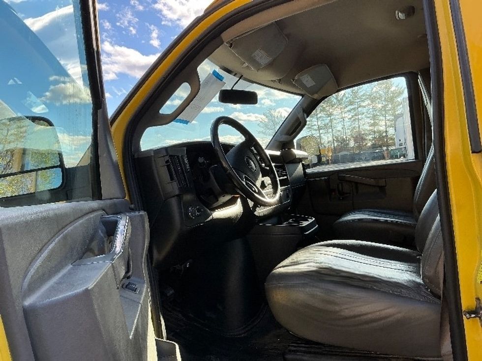 Cargo Van (Panel Van)-Light and Medium Duty Trucks-GMC-2022-Savana G23405-Sterling-VA-104,991\n\t\tmiles-$ 23,250 - Image 12