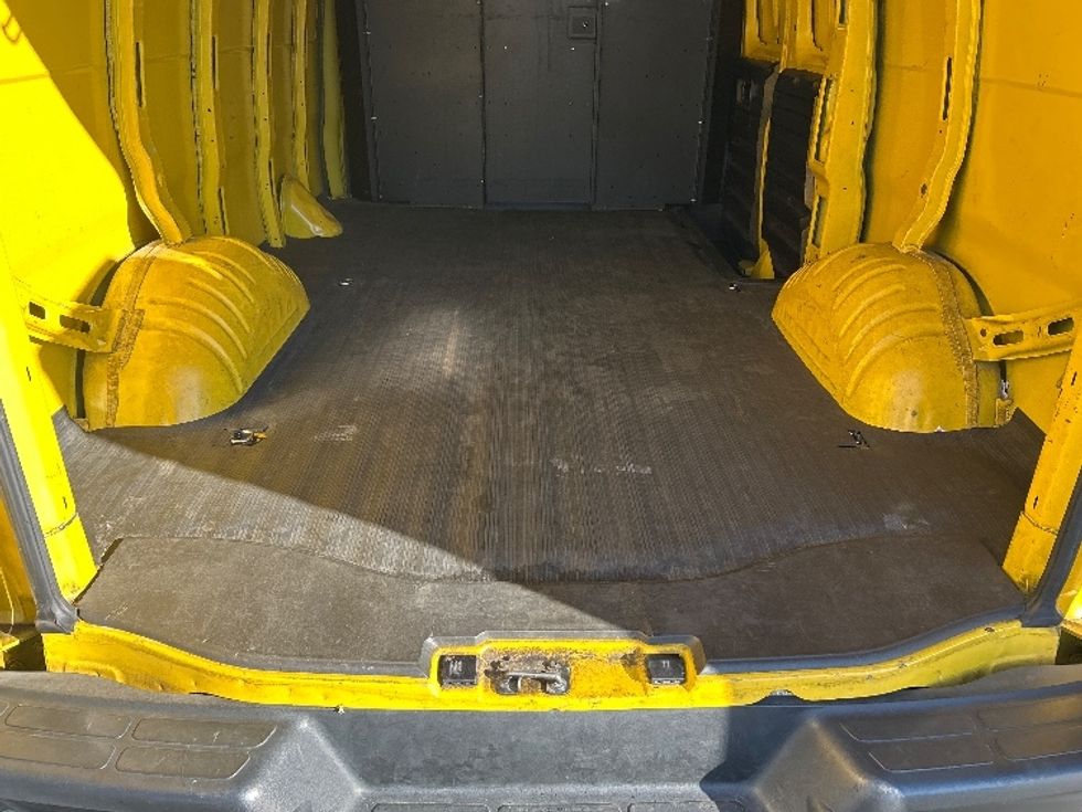 Cargo Van (Panel Van)-Light and Medium Duty Trucks-GMC-2022-Savana G23405-Sterling-VA-105,950\n\t\tmiles-$ 21,750 - Image 10