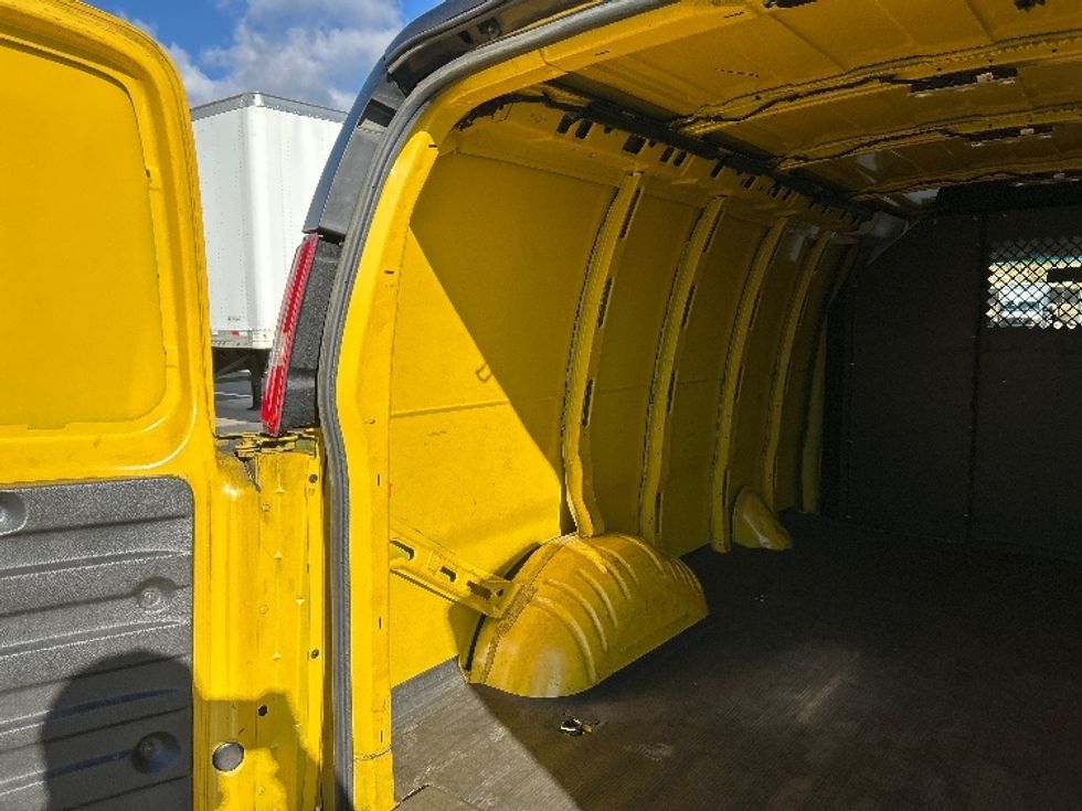 Cargo Van (Panel Van)-Light and Medium Duty Trucks-GMC-2022-Savana G23405-Sterling-VA-105,950\n\t\tmiles-$ 21,750 - Image 11