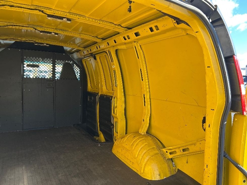 Cargo Van (Panel Van)-Light and Medium Duty Trucks-GMC-2022-Savana G23405-Sterling-VA-105,950\n\t\tmiles-$ 21,750 - Image 12
