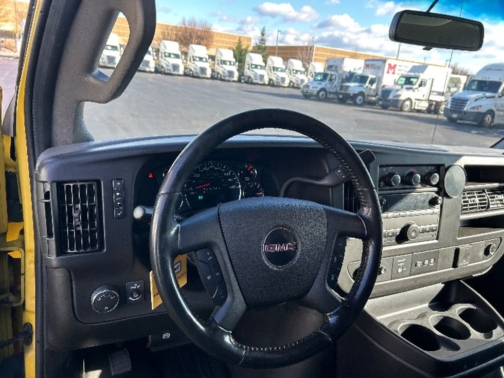 Cargo Van (Panel Van)-Light and Medium Duty Trucks-GMC-2022-Savana G23405-Sterling-VA-105,950\n\t\tmiles-$ 21,750 - Image 17