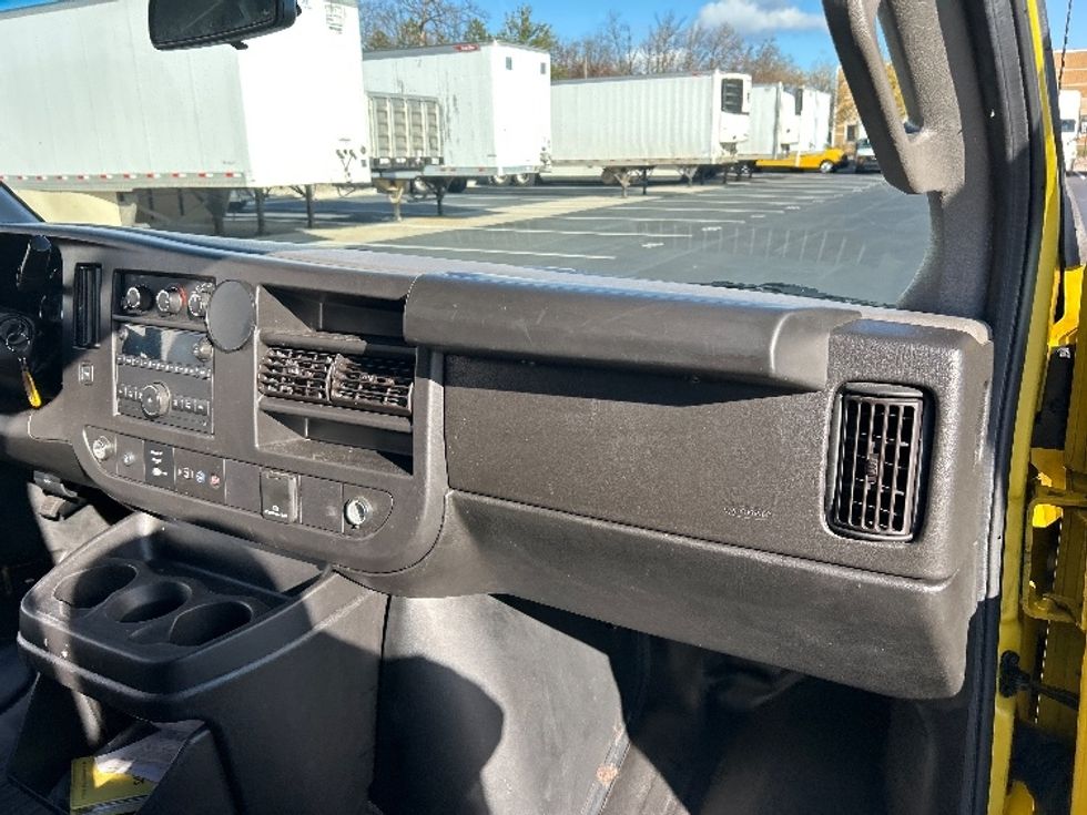 Cargo Van (Panel Van)-Light and Medium Duty Trucks-GMC-2022-Savana G23405-Sterling-VA-105,950\n\t\tmiles-$ 21,750 - Image 21