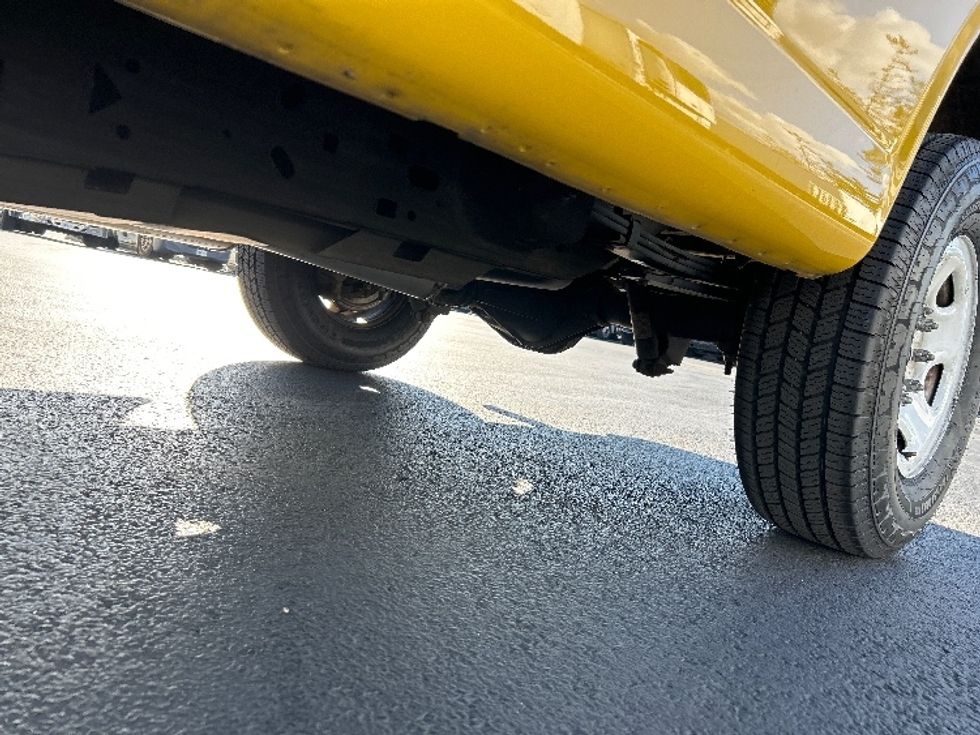 Cargo Van (Panel Van)-Light and Medium Duty Trucks-GMC-2022-Savana G23405-Sterling-VA-105,950\n\t\tmiles-$ 21,750 - Image 5