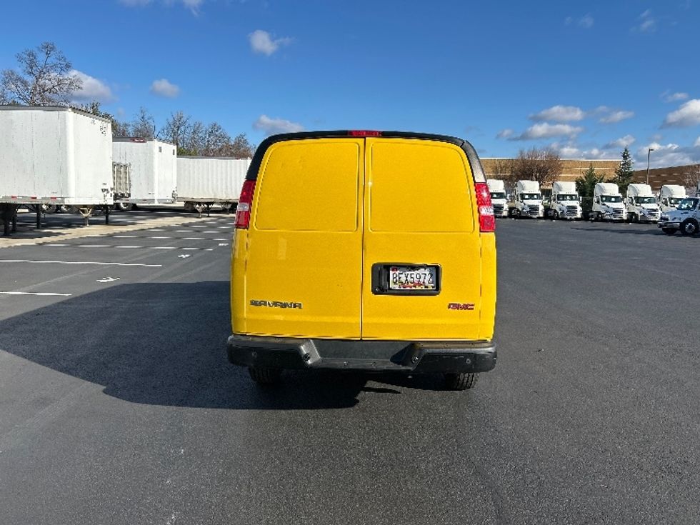 Cargo Van (Panel Van)-Light and Medium Duty Trucks-GMC-2022-Savana G23405-Sterling-VA-105,950\n\t\tmiles-$ 21,750 - Image 7
