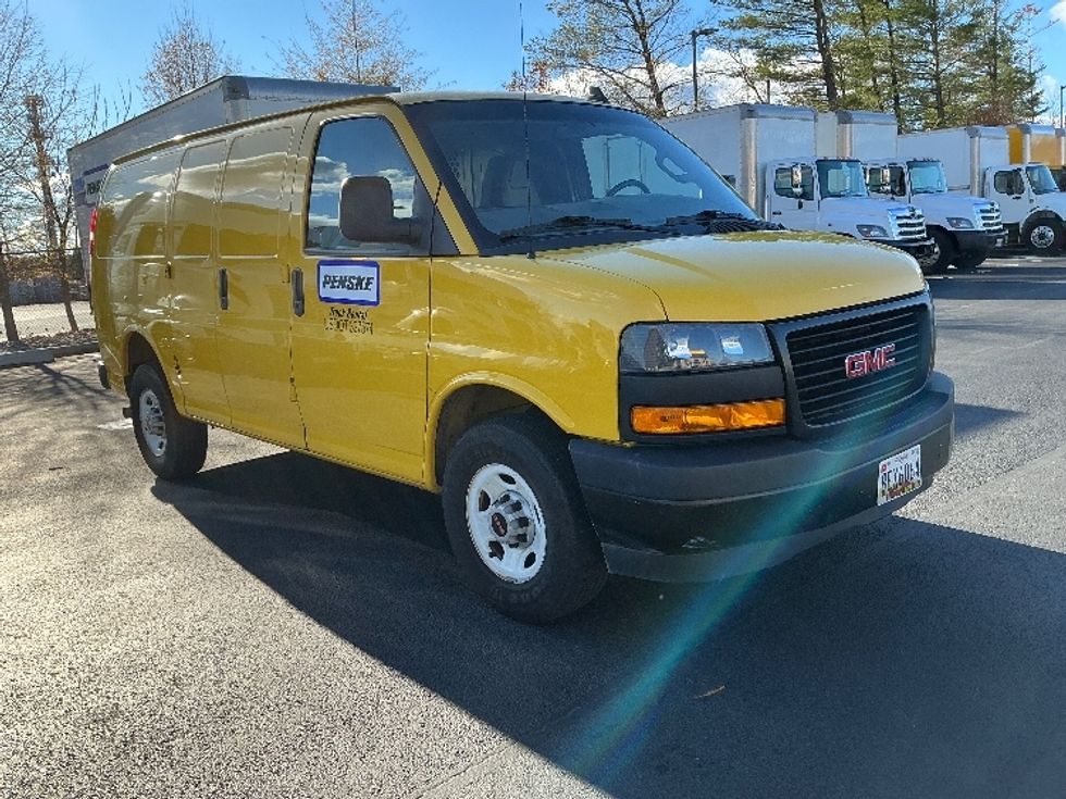 Cargo Van (Panel Van)-Light and Medium Duty Trucks-GMC-2022-Savana G23405-Sterling-VA-107,741\n\t\tmiles-$ 22,750 - Image 1
