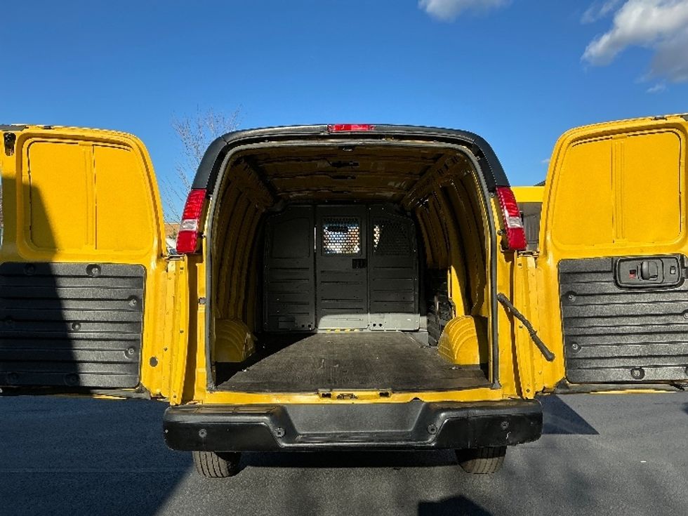 Cargo Van (Panel Van)-Light and Medium Duty Trucks-GMC-2022-Savana G23405-Sterling-VA-107,741\n\t\tmiles-$ 22,750 - Image 7
