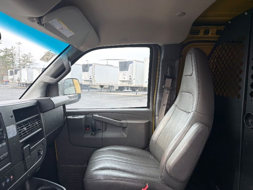 Cargo Van (Panel Van)-Light and Medium Duty Trucks-GMC-2022-Savana G23405-Sterling-VA-57,564\n\t\tmiles-$ 28,250 - Image 17
