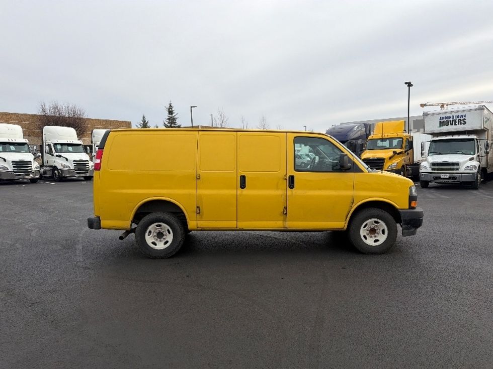 Cargo Van (Panel Van)-Light and Medium Duty Trucks-GMC-2022-Savana G23405-Sterling-VA-57,564\n\t\tmiles-$ 28,250 - Image 4