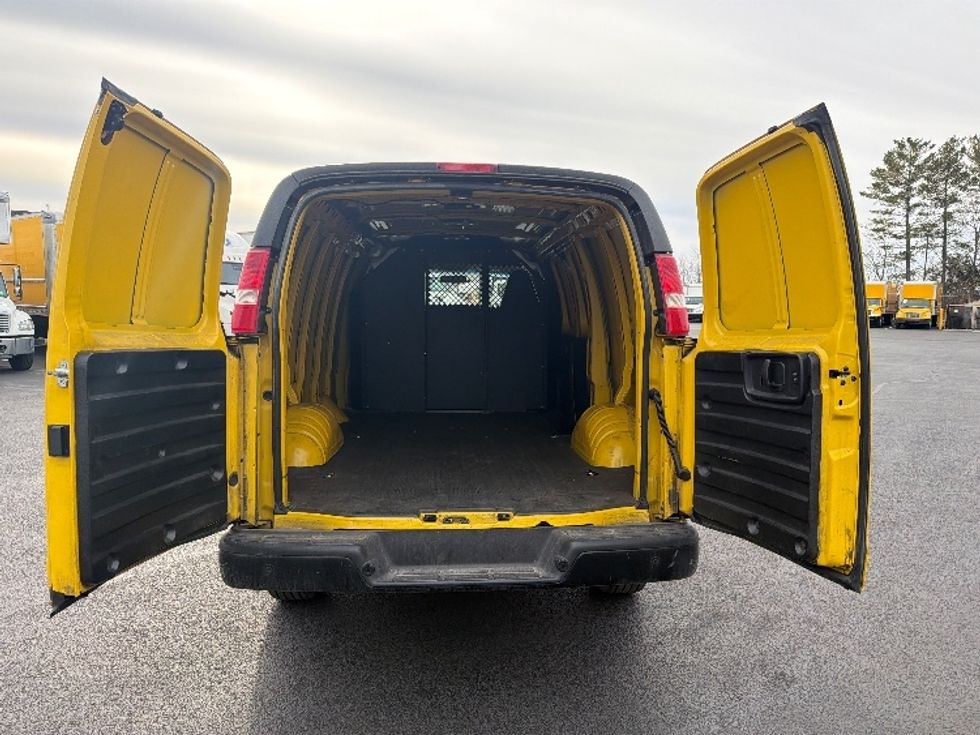 Cargo Van (Panel Van)-Light and Medium Duty Trucks-GMC-2022-Savana G23405-Sterling-VA-57,564\n\t\tmiles-$ 28,250 - Image 8