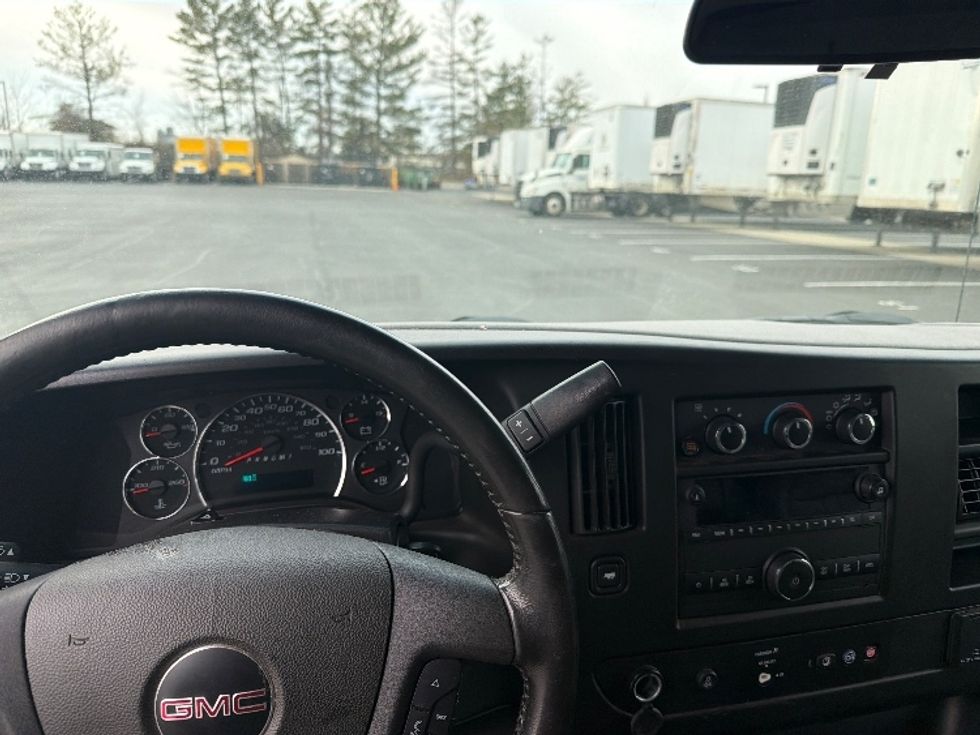 Cargo Van (Panel Van)-Light and Medium Duty Trucks-GMC-2022-Savana G23405-Sterling-VA-81,574\n\t\tmiles-$ 26,000 - Image 16