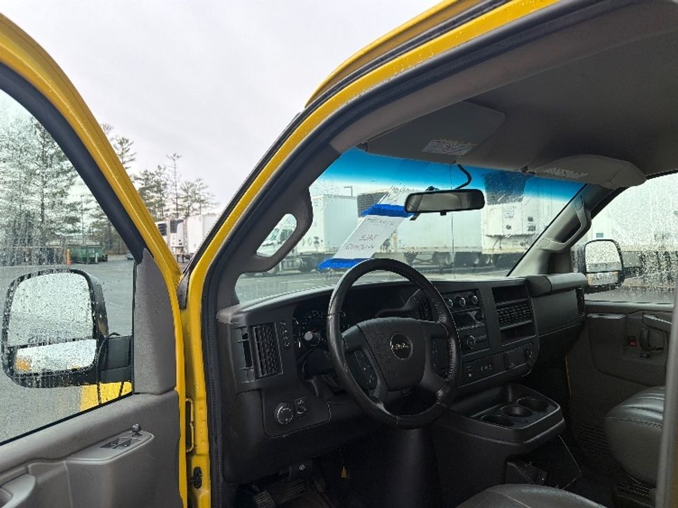 Cargo Van (Panel Van)-Light and Medium Duty Trucks-GMC-2022-Savana G23405-Sterling-VA-83,912\n\t\tmiles-$ 25,750 - Image 16