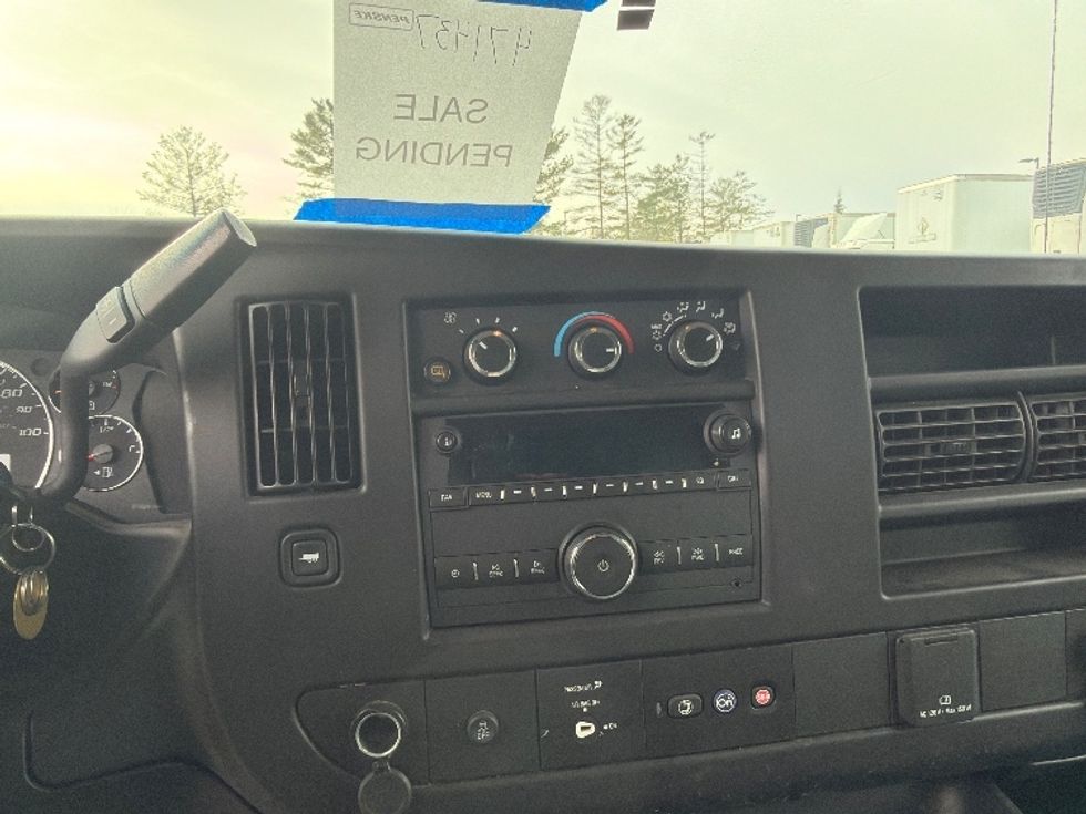 Cargo Van (Panel Van)-Light and Medium Duty Trucks-GMC-2022-Savana G23405-Sterling-VA-83,912\n\t\tmiles-$ 25,750 - Image 18